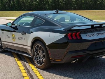 Ford Mustang w policyjnej służbie